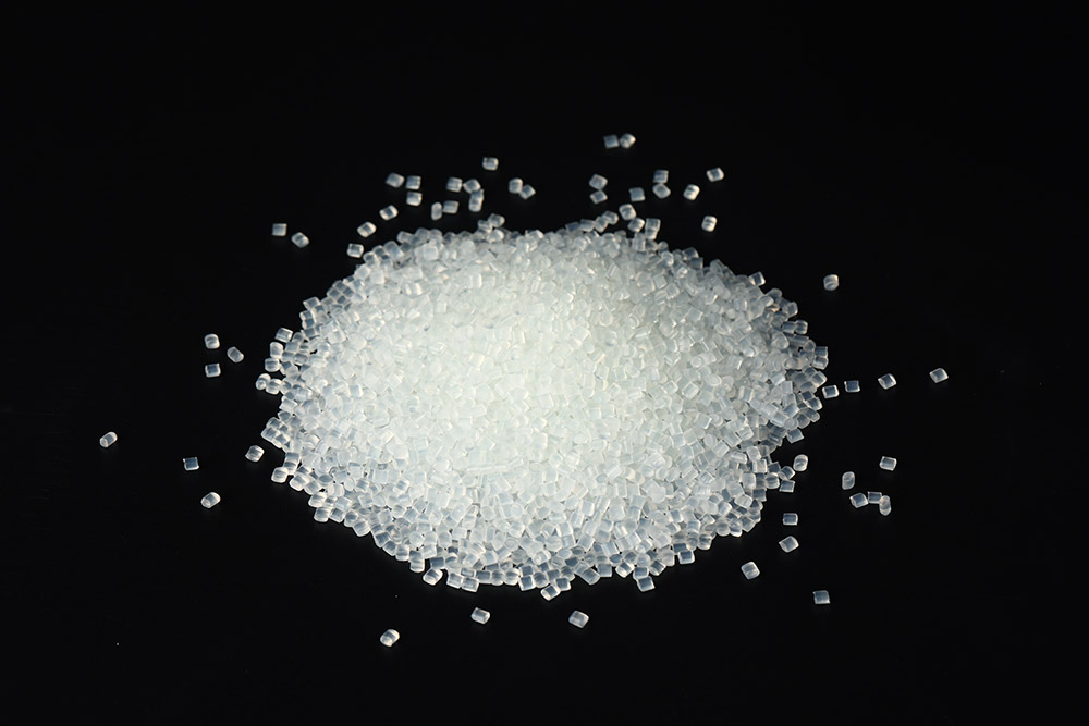 TPU Hot-Melt Adhesive Curing Masterbatch