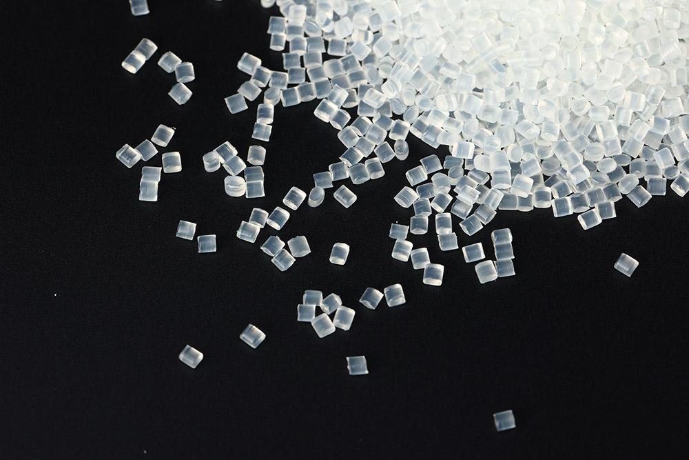 TPU Hot-Melt Adhesive Curing Masterbatch