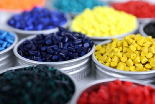 How PC Masterbatch Enhances Performance in Electronics? - DGYX